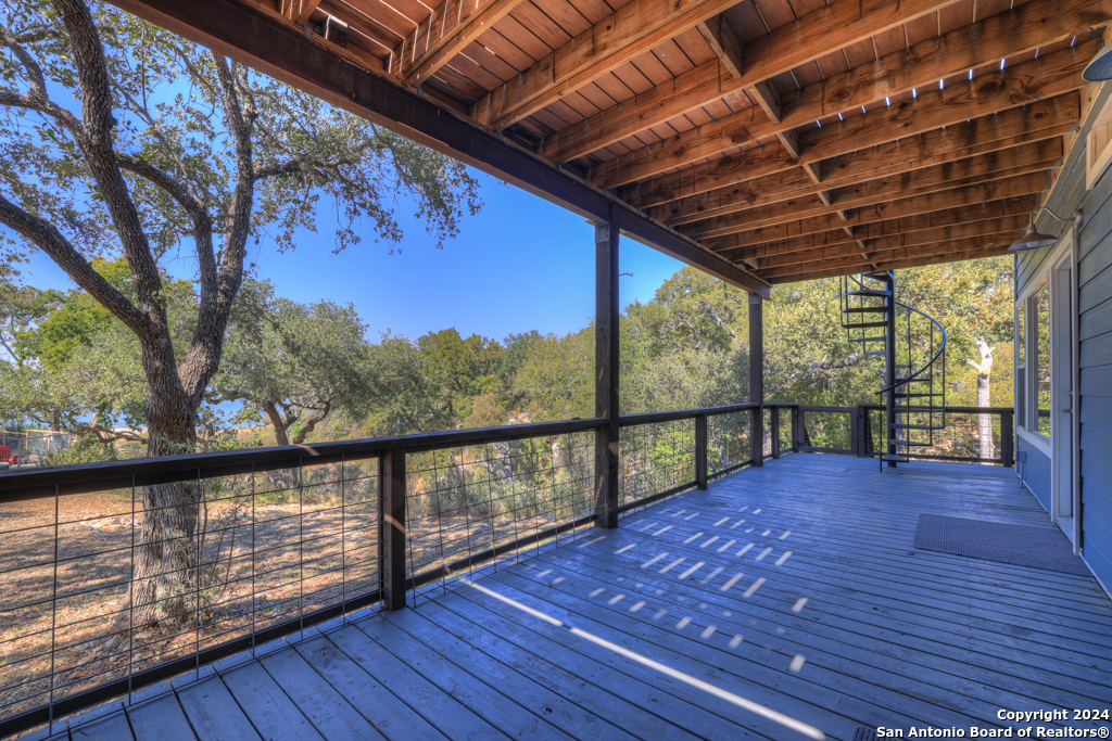 925 & 913 Glenn Drive Canyon Lake TX 78133
