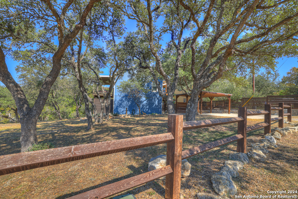 925 & 913 Glenn Drive Canyon Lake TX 78133