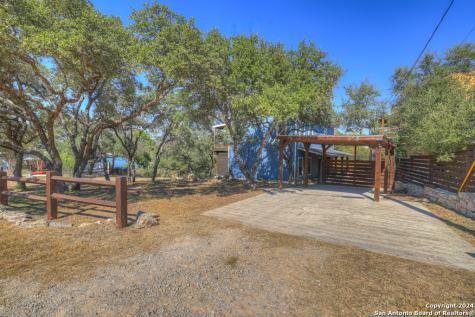925 & 913 Glenn Drive Canyon Lake TX 78133
