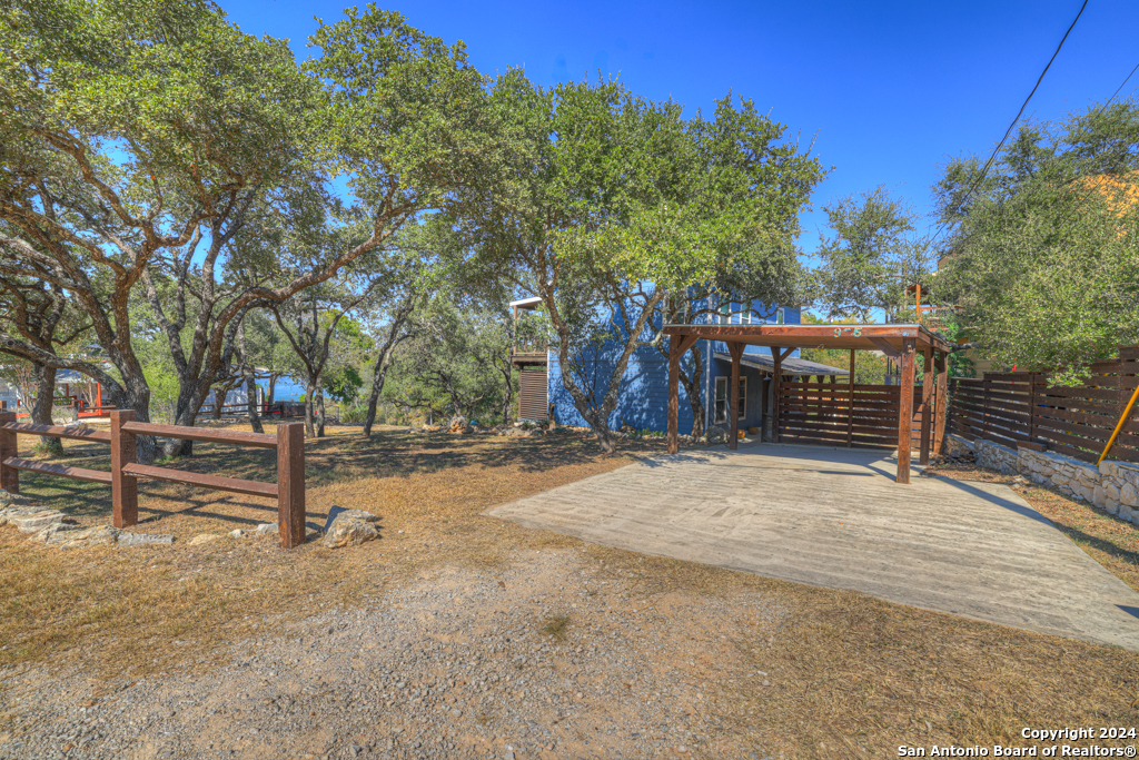 925 & 913 Glenn Drive Canyon Lake TX 78133