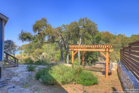 925 & 913 Glenn Drive Canyon Lake TX 78133