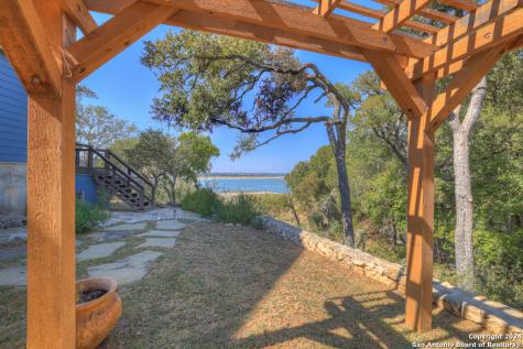 925 & 913 Glenn Drive Canyon Lake TX 78133