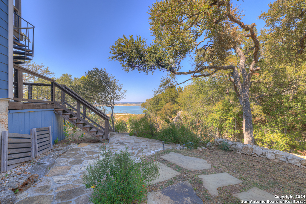925 & 913 Glenn Drive Canyon Lake TX 78133