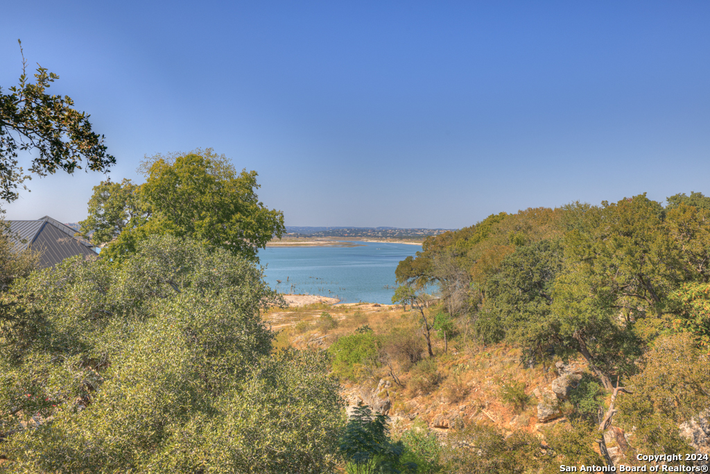 925 & 913 Glenn Drive Canyon Lake TX 78133