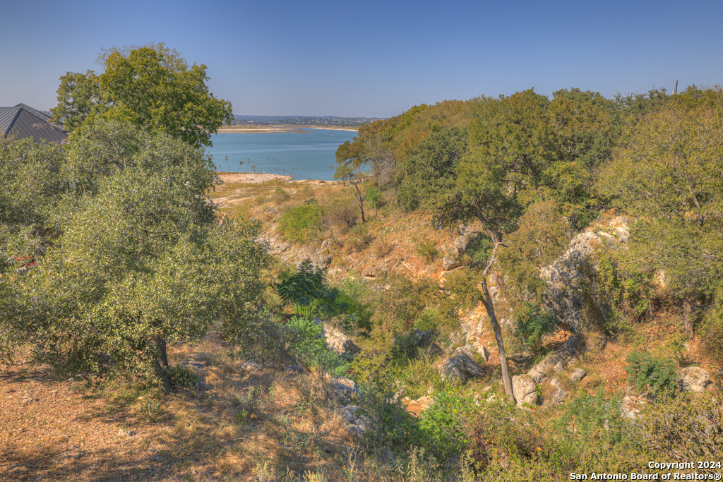 925 & 913 Glenn Drive Canyon Lake TX 78133