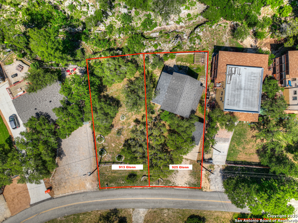 925 & 913 Glenn Drive Canyon Lake TX 78133