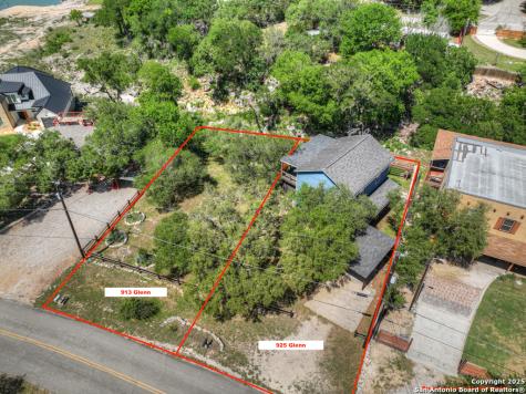 925 & 913 Glenn Drive Canyon Lake TX 78133