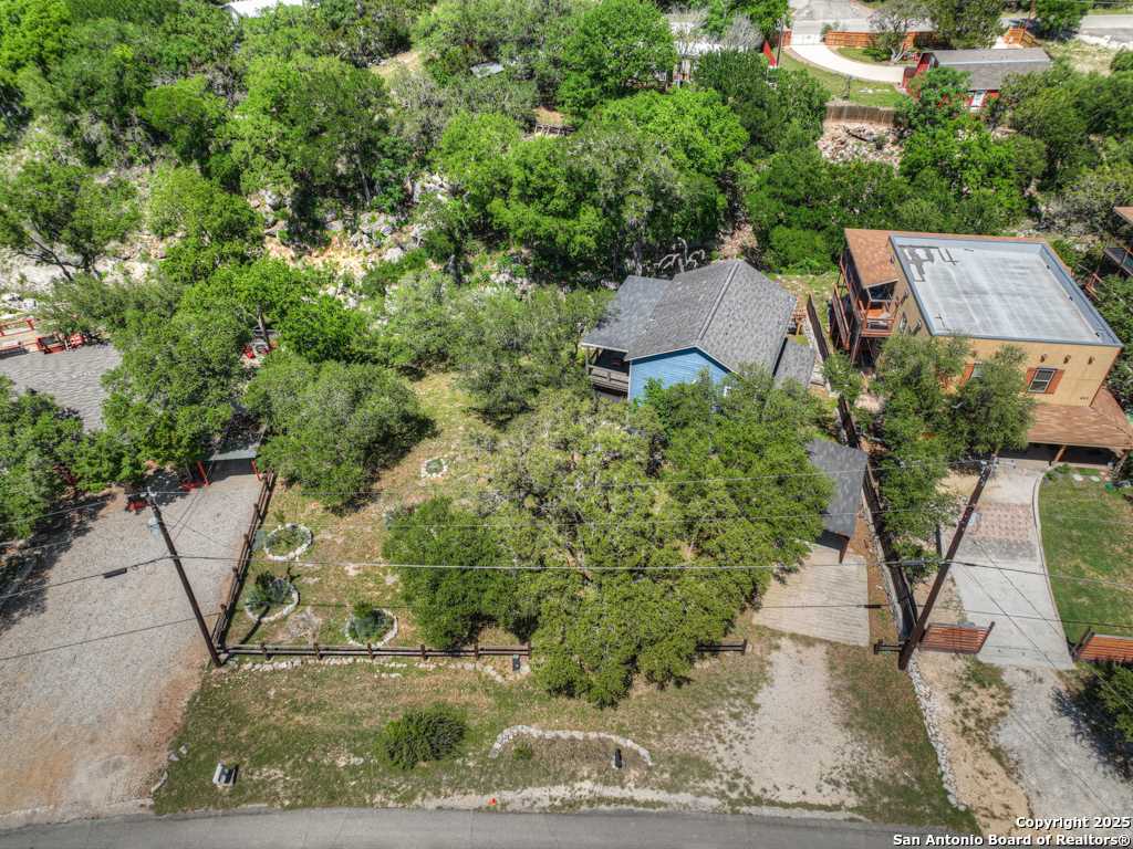 925 & 913 Glenn Drive Canyon Lake TX 78133
