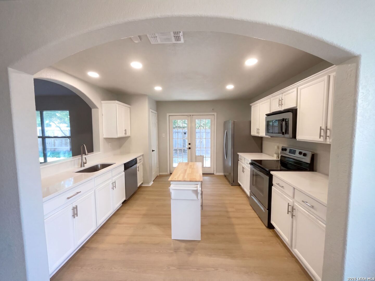 8222 Grissom Gate San Antonio TX 78251