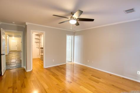 7530 Acorn Bend San Antonio TX 78250