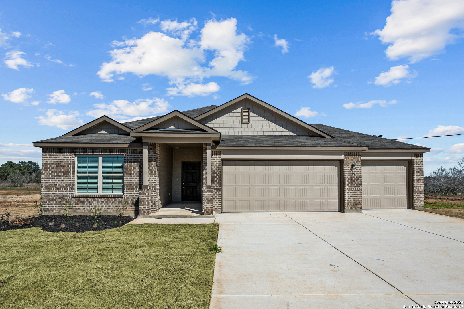 117 Calgary Drive Floresville TX 78114