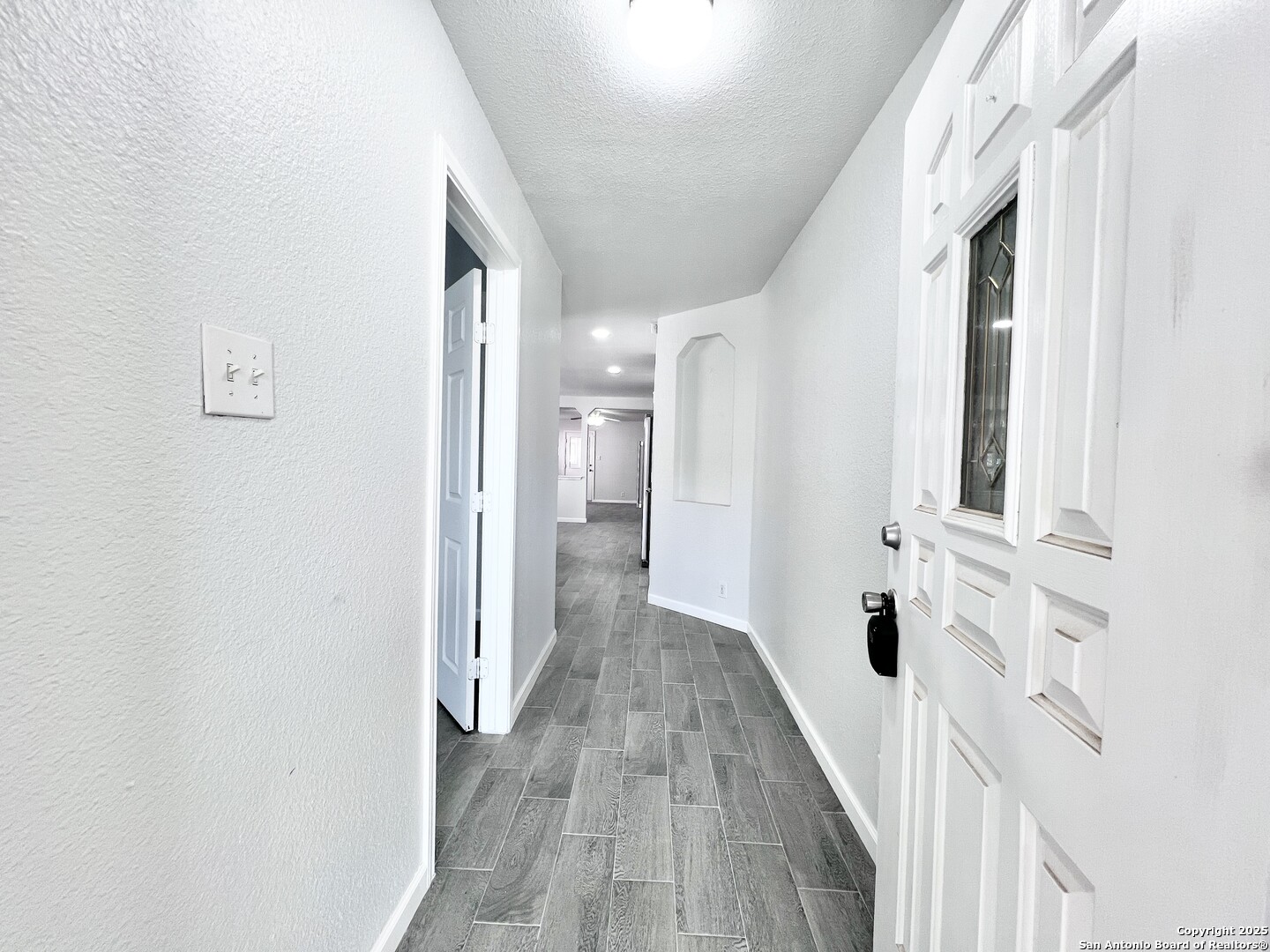 5807 Barton Hollow San Antonio TX 78249