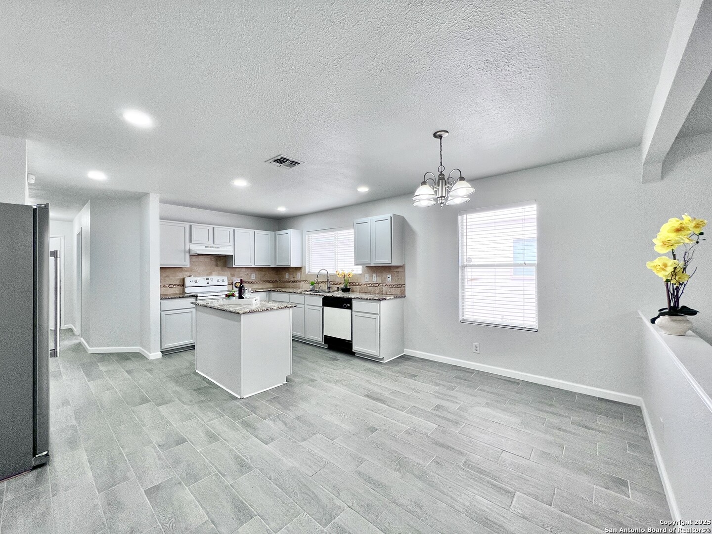 5807 Barton Hollow San Antonio TX 78249
