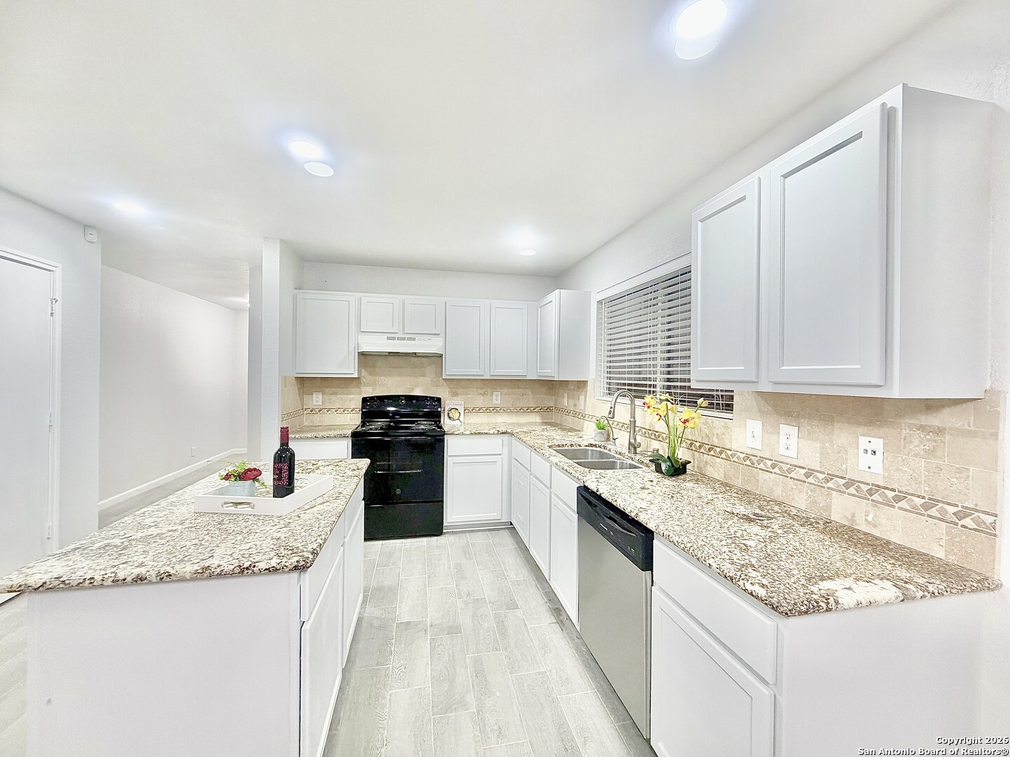 5807 Barton Hollow San Antonio TX 78249