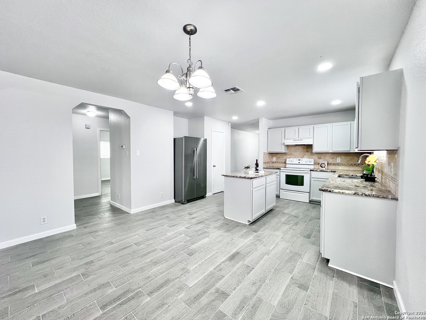 5807 Barton Hollow San Antonio TX 78249