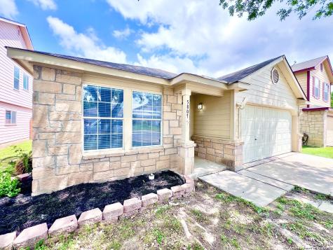 5807 Barton Hollow San Antonio TX 78249
