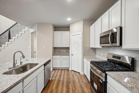 5934 Willow Point San Antonio TX 78219