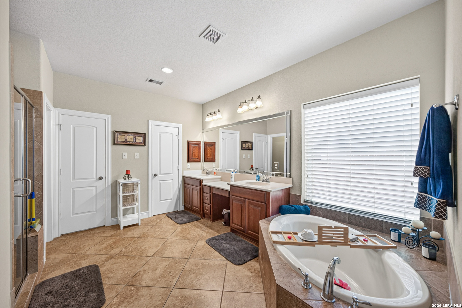 8931 Cimarron Route San Antonio TX 78255
