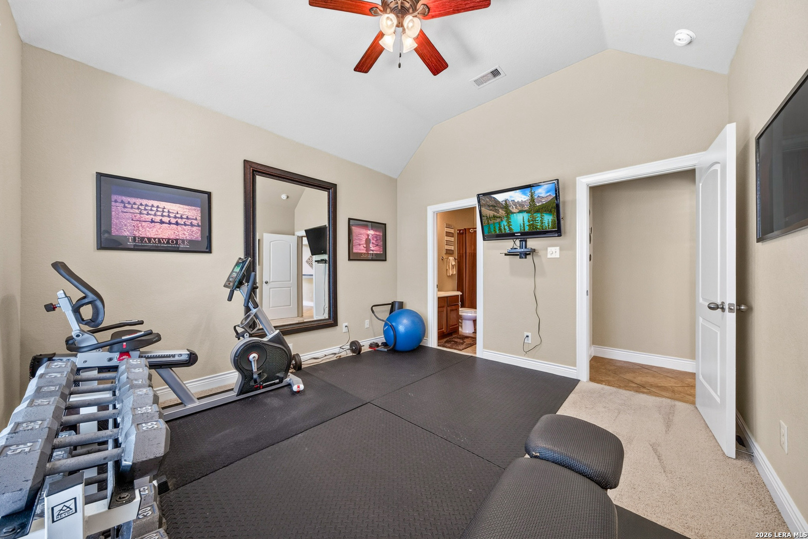 8931 Cimarron Route San Antonio TX 78255