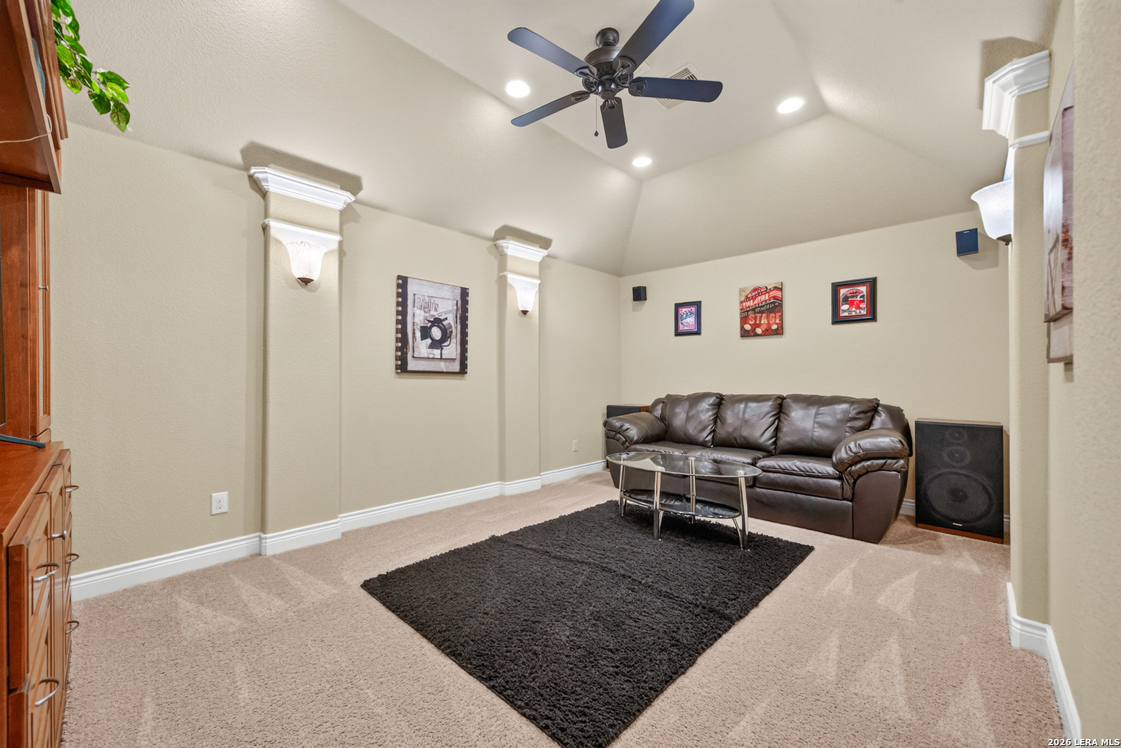 8931 Cimarron Route San Antonio TX 78255