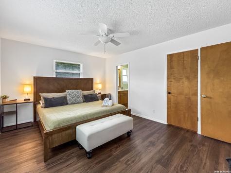 1826 Summerwood Drive San Antonio TX 78232