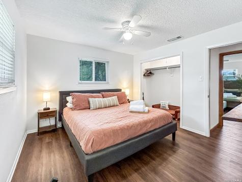 1826 Summerwood Drive San Antonio TX 78232