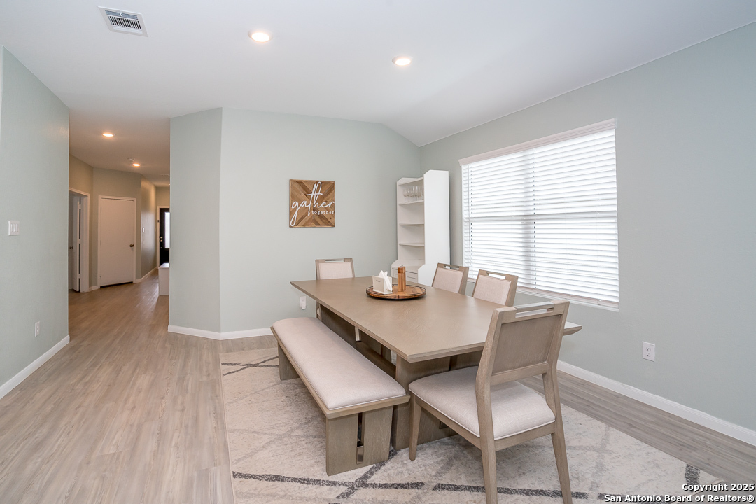 10711 Hernando Converse TX 78109
