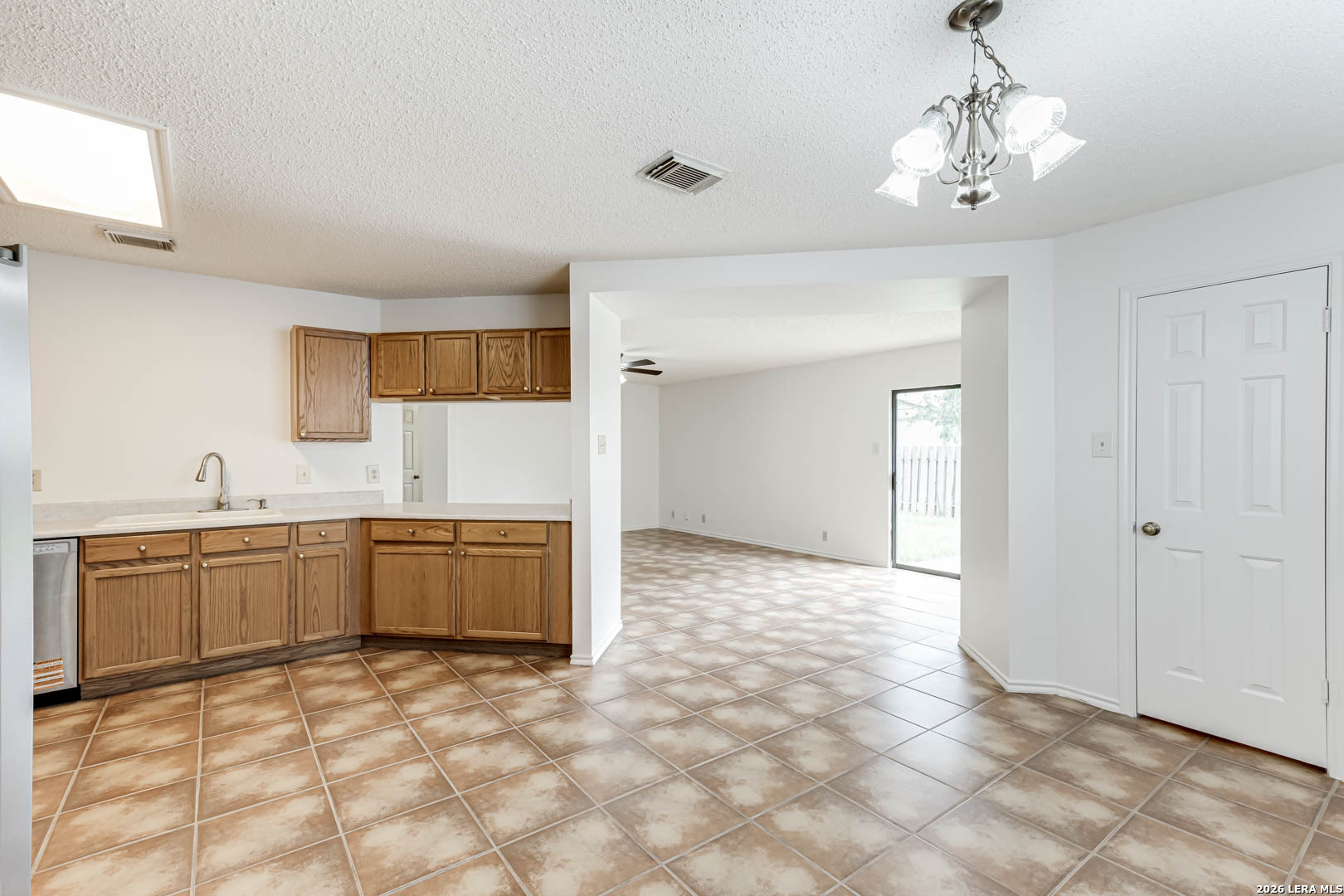 7039 Mary Todd San Antonio TX 78240