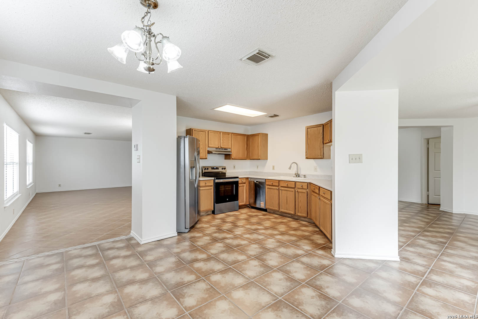 7039 Mary Todd San Antonio TX 78240