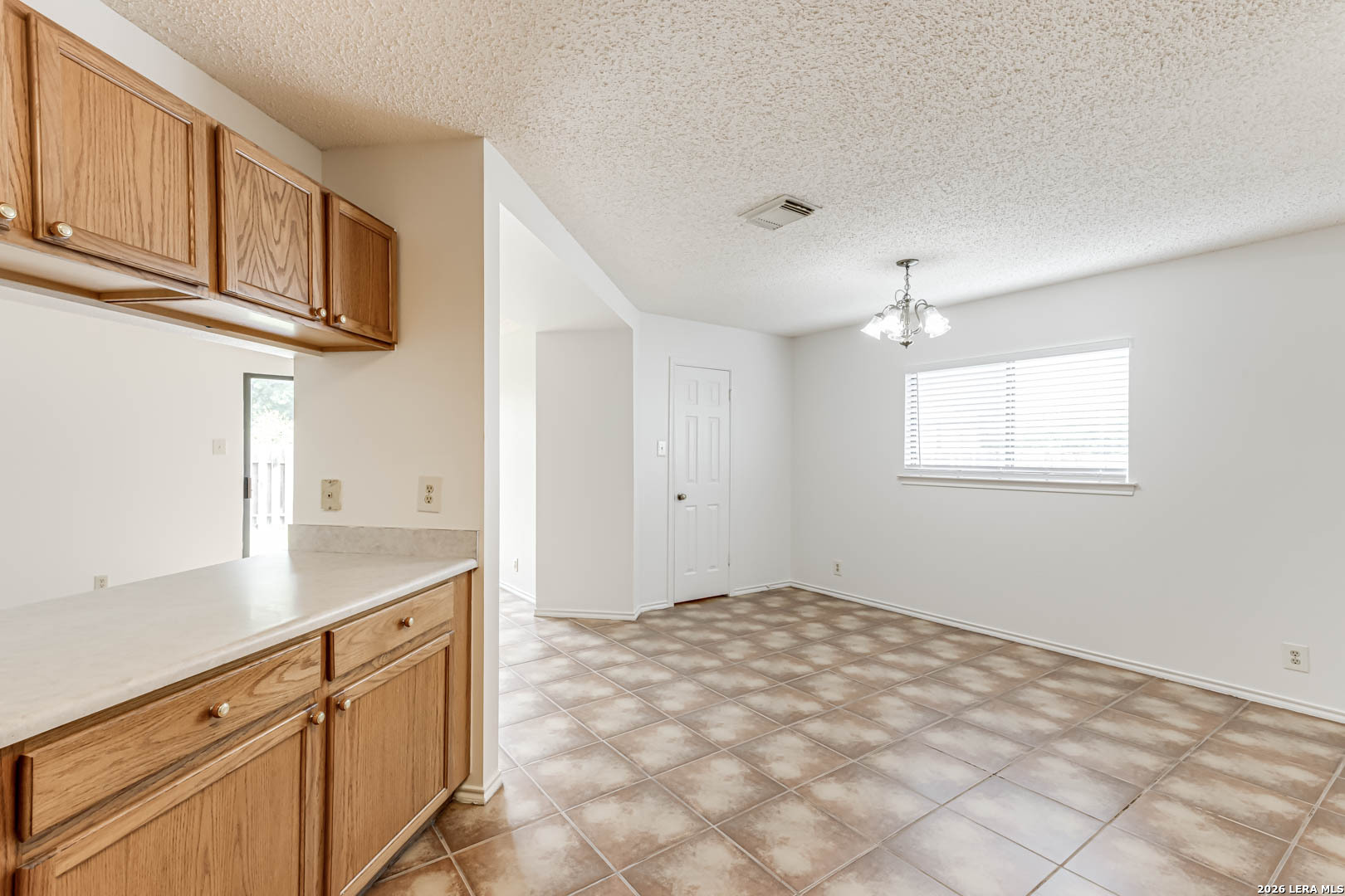 7039 Mary Todd San Antonio TX 78240