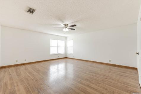 7039 Mary Todd San Antonio TX 78240