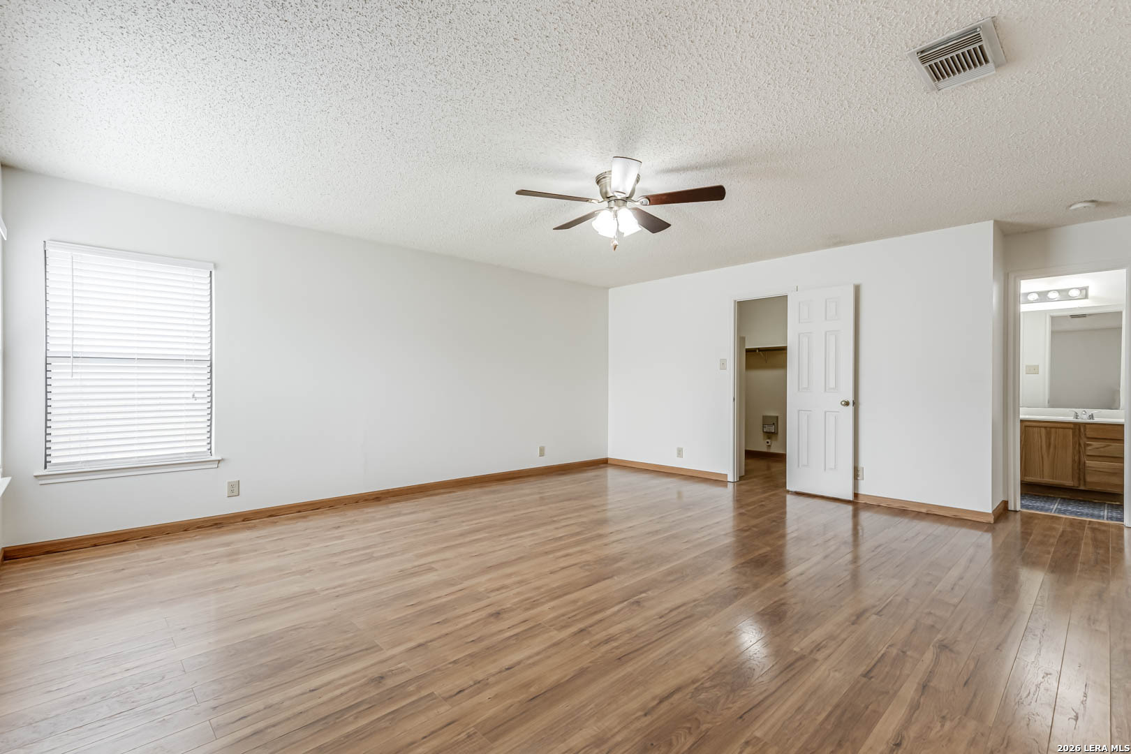 7039 Mary Todd San Antonio TX 78240