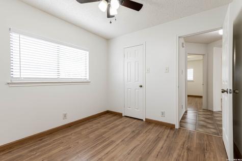 7039 Mary Todd San Antonio TX 78240
