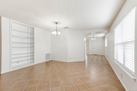 7039 Mary Todd San Antonio TX 78240