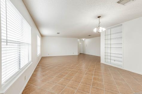 7039 Mary Todd San Antonio TX 78240