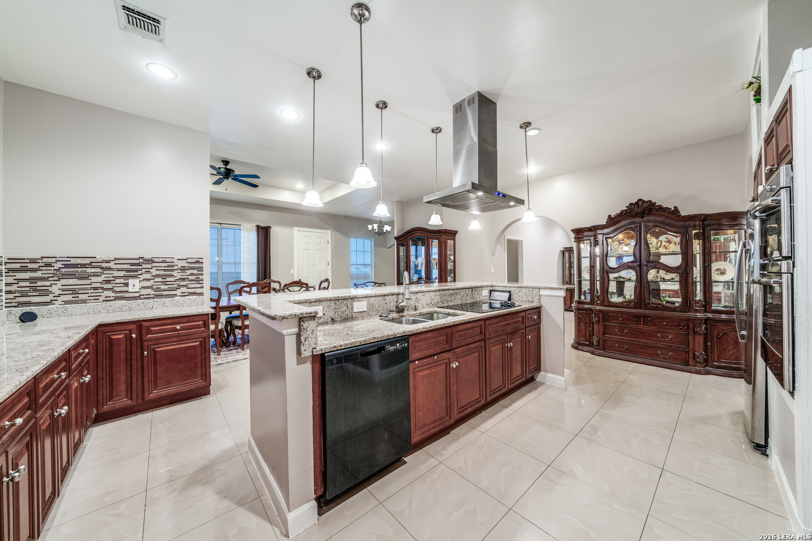 15307 Rhodius Selma TX 78154
