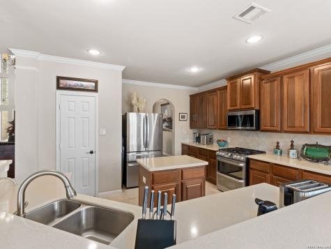 8903 Woodland Pass Boerne TX 78006