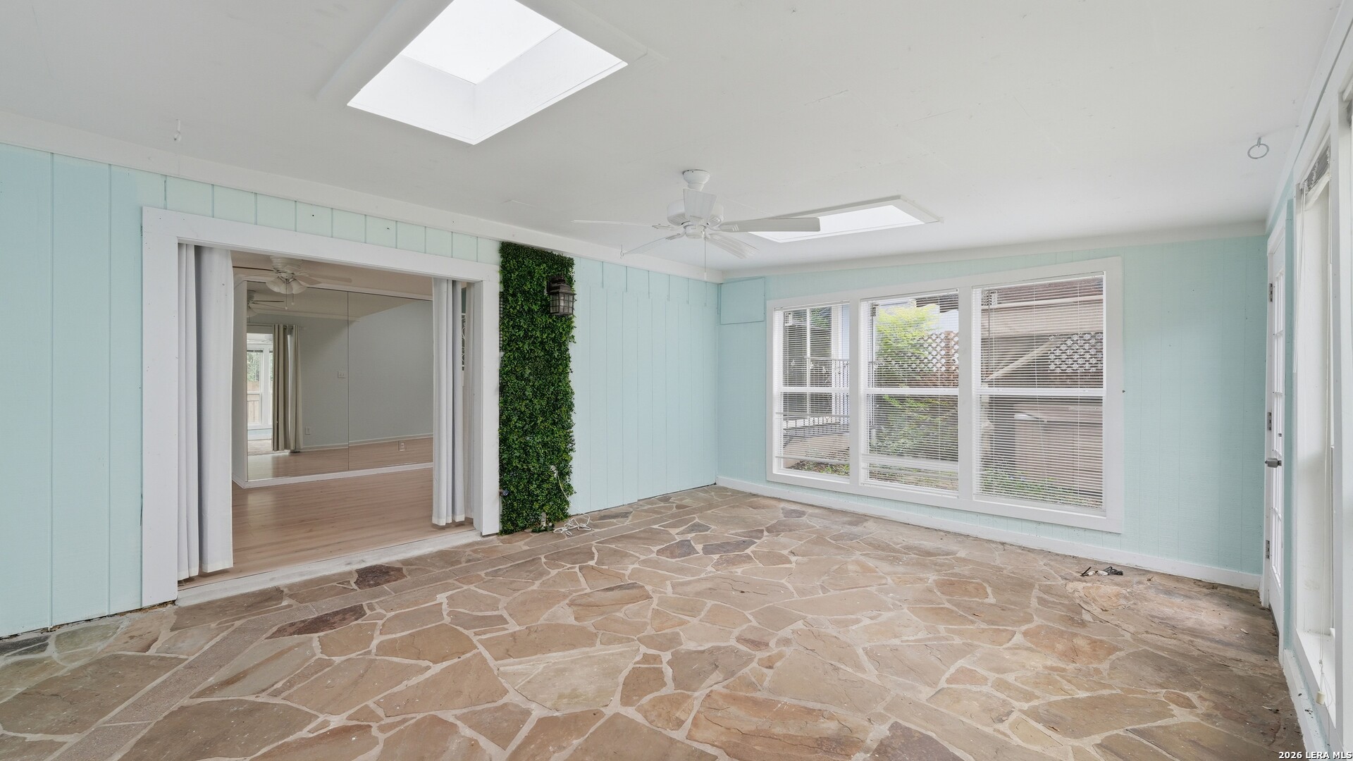 7214 Breeze Hollow San Antonio TX 78250