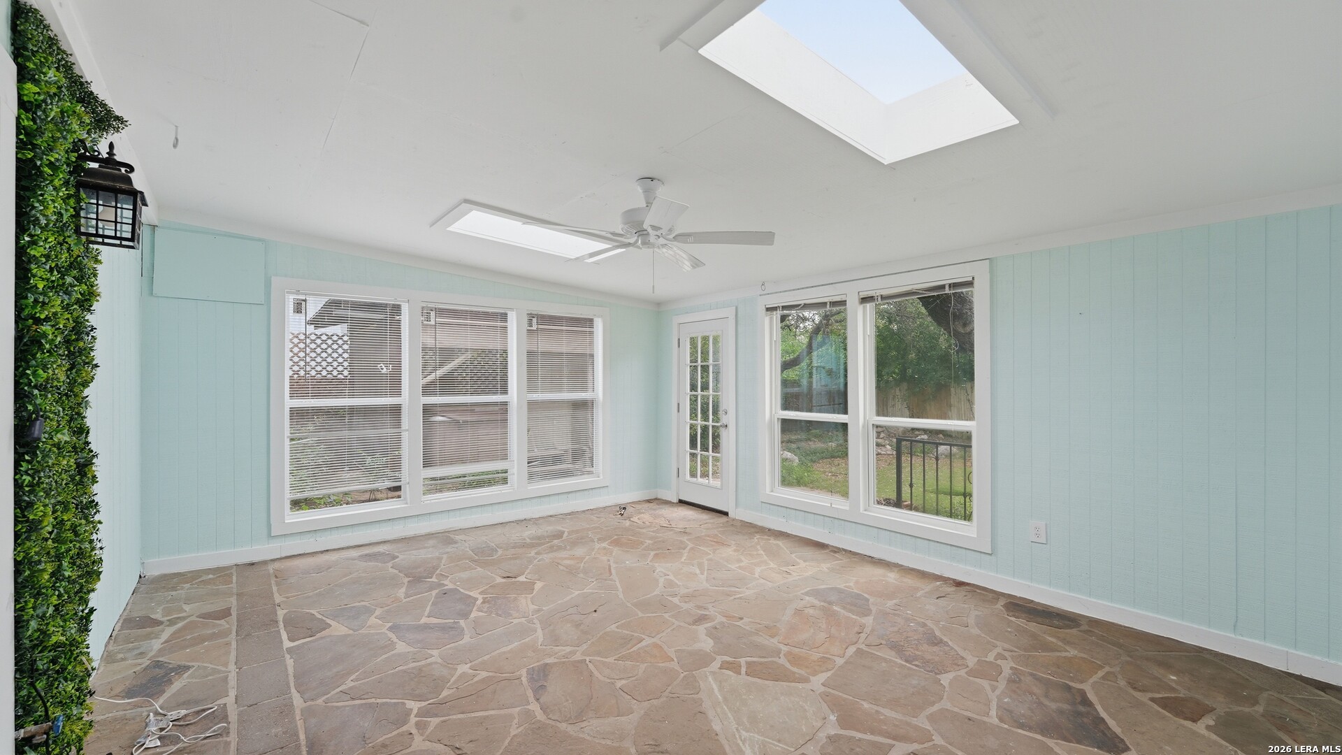 7214 Breeze Hollow San Antonio TX 78250