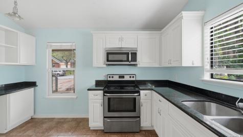 7214 Breeze Hollow San Antonio TX 78250