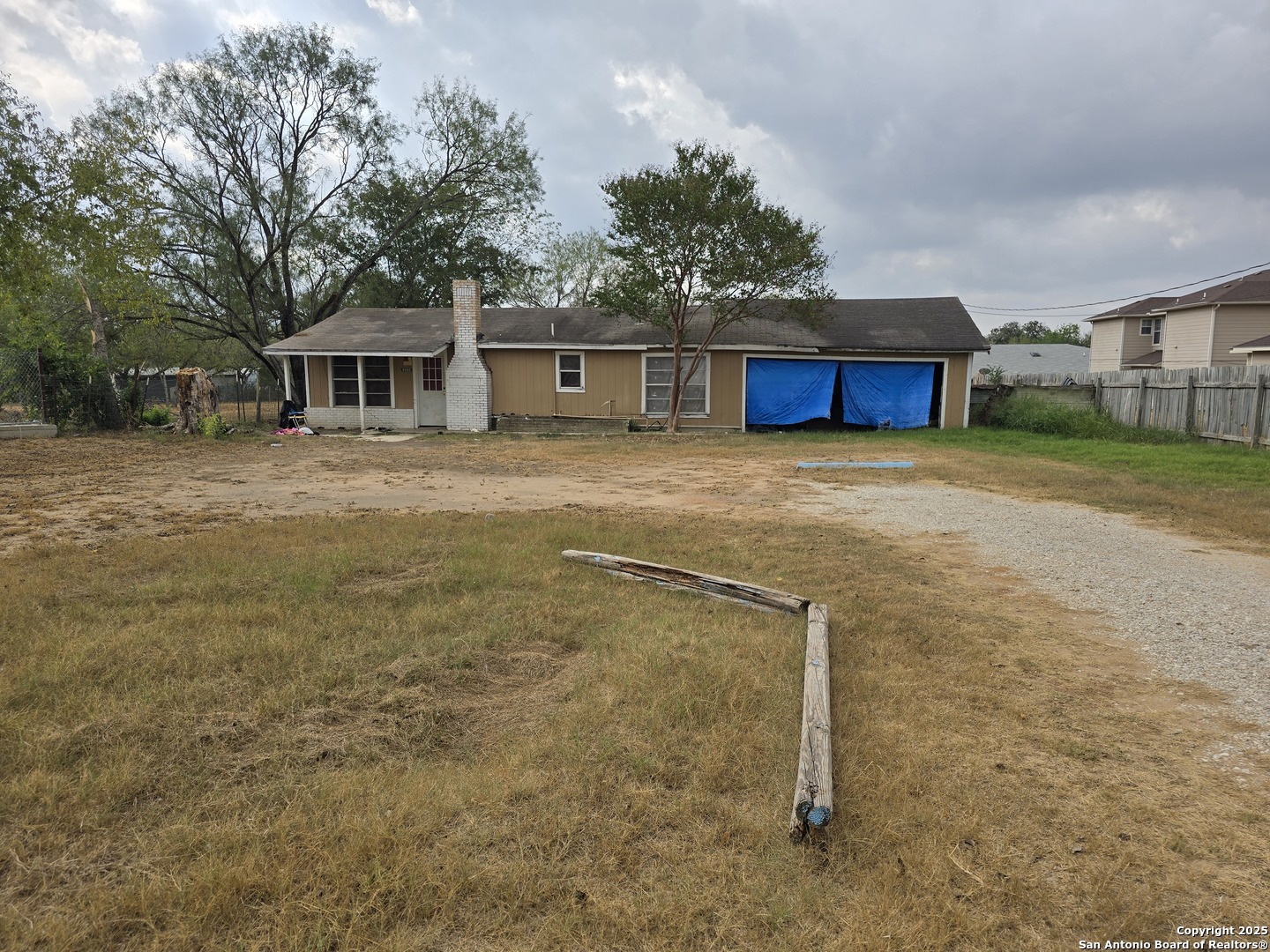 8585 James Street Somerset TX 78069