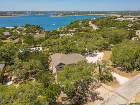 677 Circleview Drive Canyon Lake TX 78133