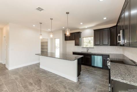 677 Circleview Drive Canyon Lake TX 78133