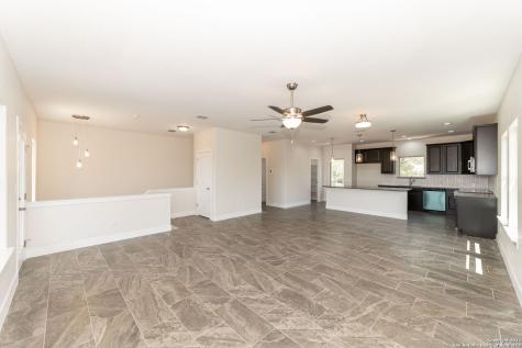 677 Circleview Drive Canyon Lake TX 78133