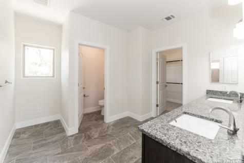 677 Circleview Drive Canyon Lake TX 78133