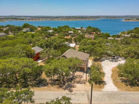 677 Circleview Drive Canyon Lake TX 78133