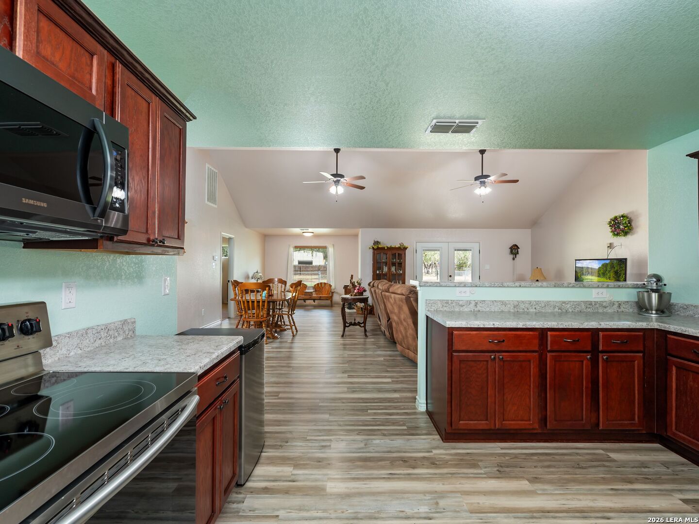 154 Red Fox Poteet TX 78065