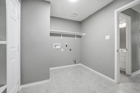 186 Granite Mist Universal City TX 78148