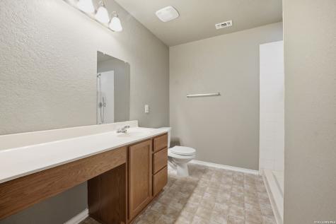 186 Granite Mist Universal City TX 78148