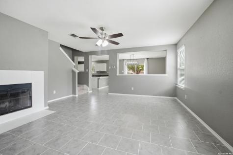 186 Granite Mist Universal City TX 78148